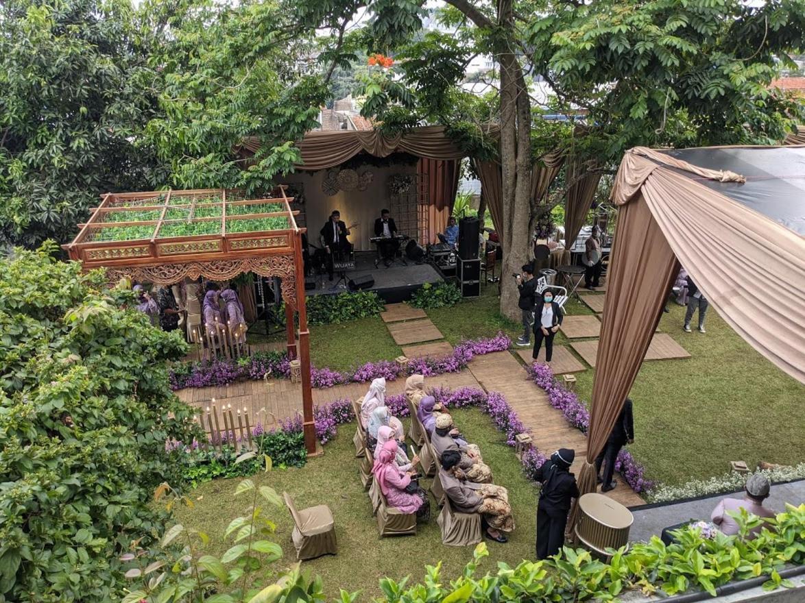 Villa Damar Boutique Hotel Bandung Exterior foto