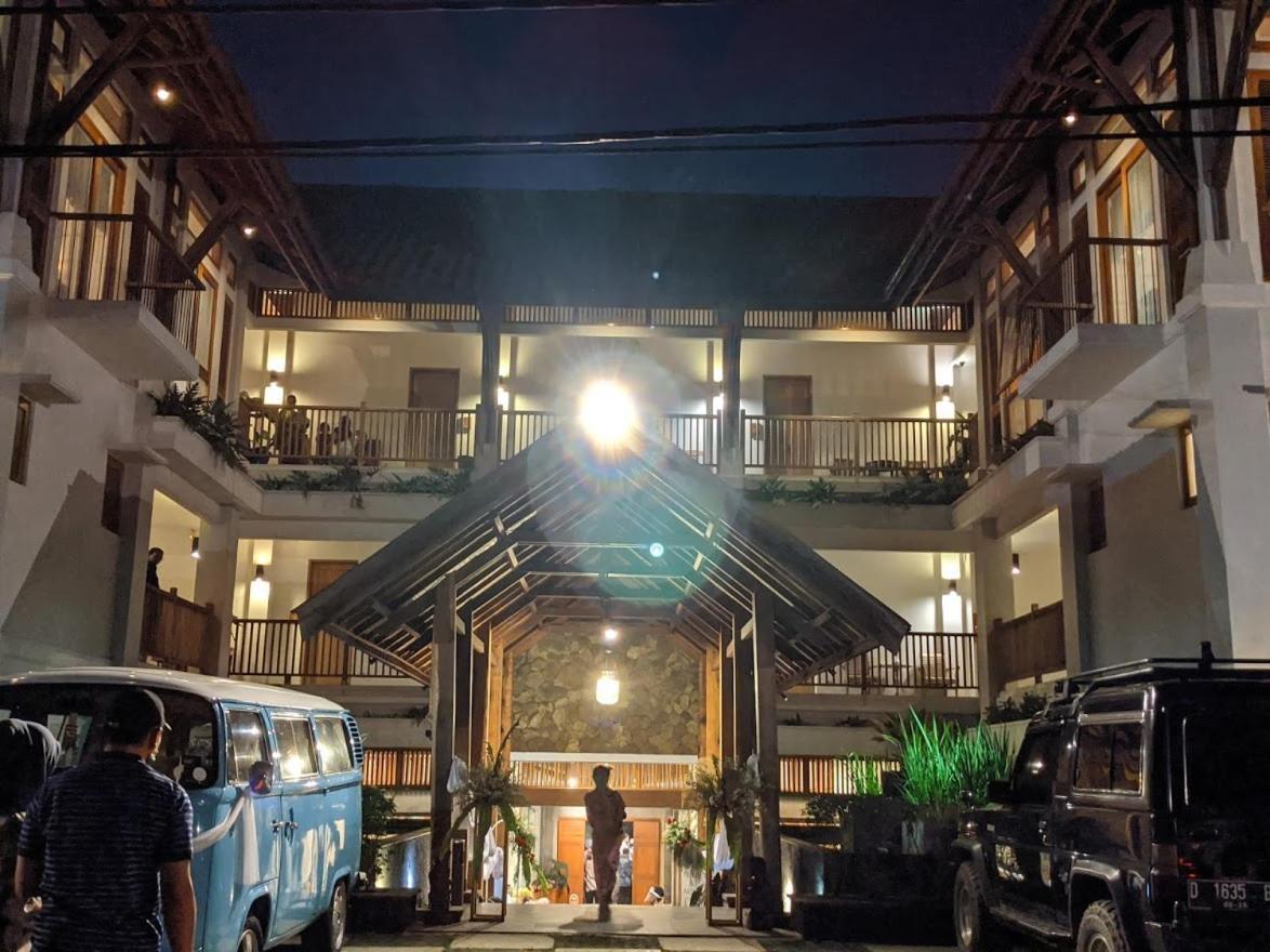 Villa Damar Boutique Hotel Bandung Exterior foto